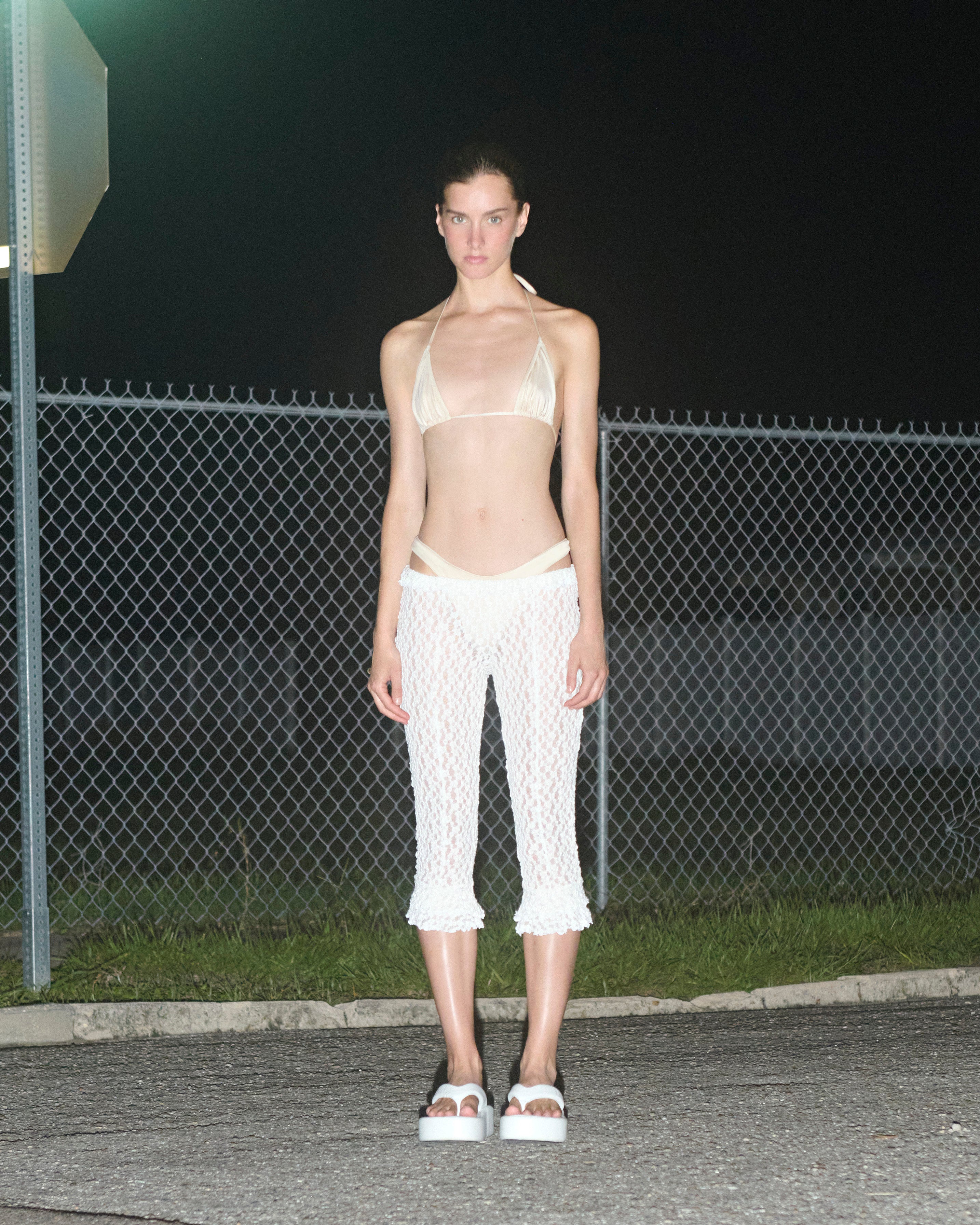 Smyeon　Antique lace capri pants　カプリパンツ White Stretch Lace Capri – PRISCAVera