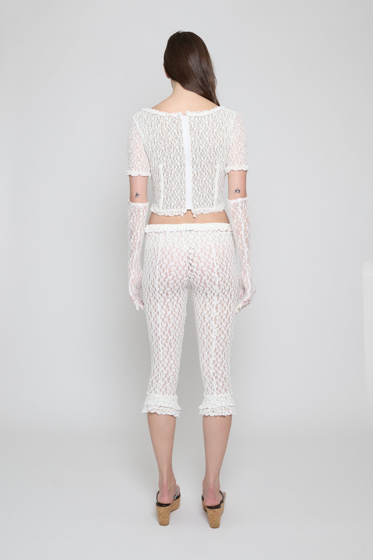 White Stretch Lace Gloves - Pre Order