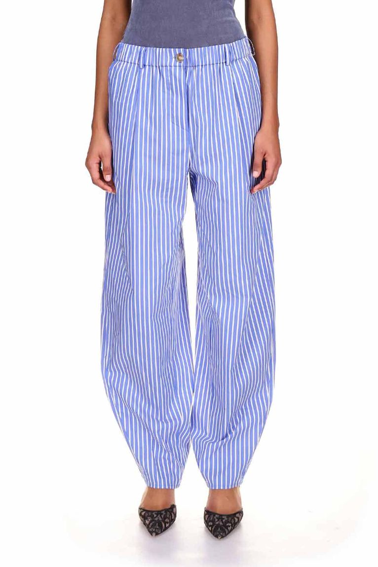 https://priscavera.com/cdn/shop/products/PRISCAVera-Blu-Stripe-Poplin-Cocoon-Pajama-Pants-3_2048x.jpg?v=1682355120